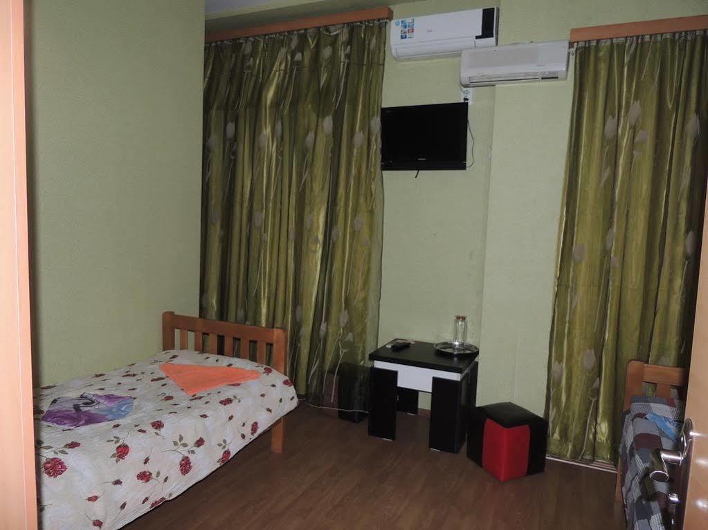 Visit Hotel Tbilisi Exterior photo