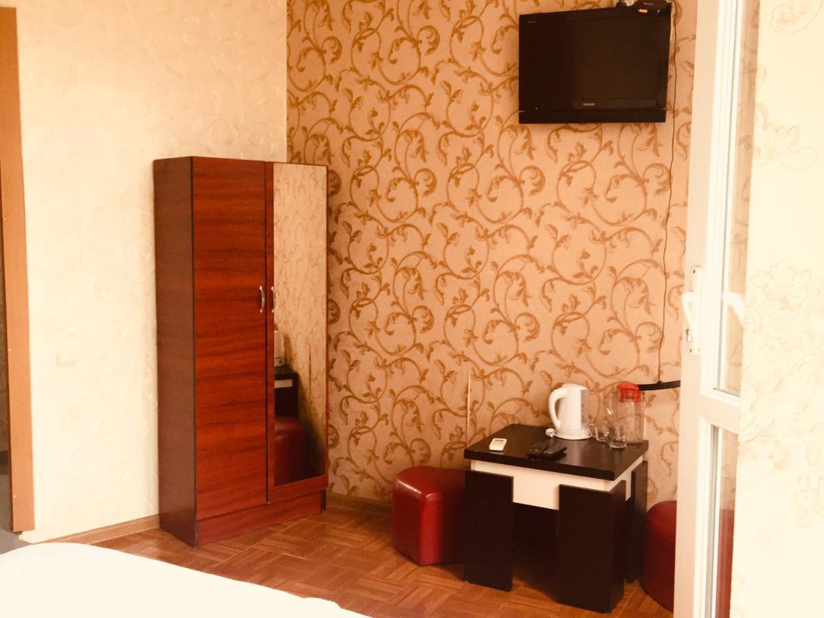 Visit Hotel Tbilisi Exterior photo